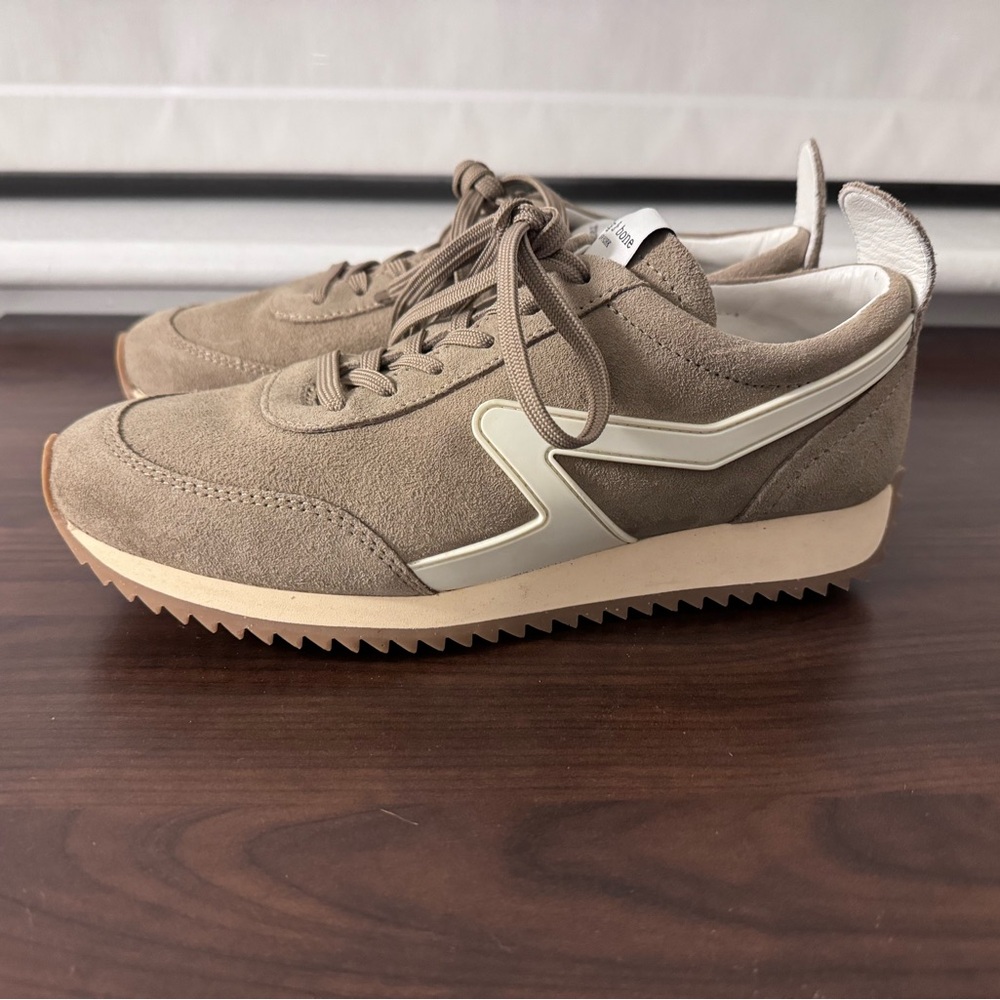 Rag & Bone Retro Runner Sneaker. Size 39. Size 9 US. New! Never worn!